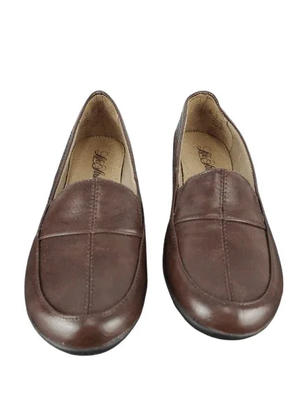 Life Stride women's brown flat shoes size 7M - Solé Resale Boutique thrift