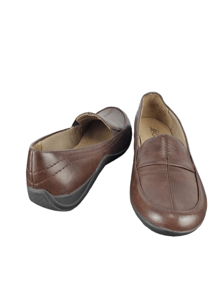 Life Stride women's brown flat shoes size 7M