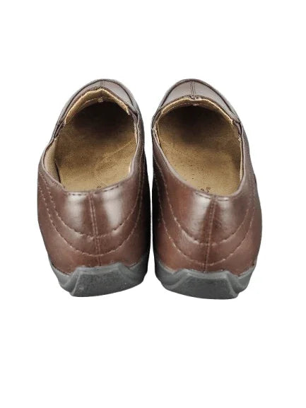 Life Stride women's brown flat shoes size 7M - Solé Resale Boutique thrift