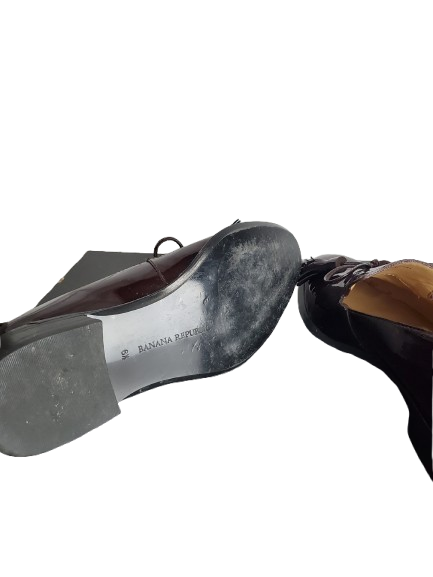 Banana Republic women's burgundy patent tassel loafers size 6.5