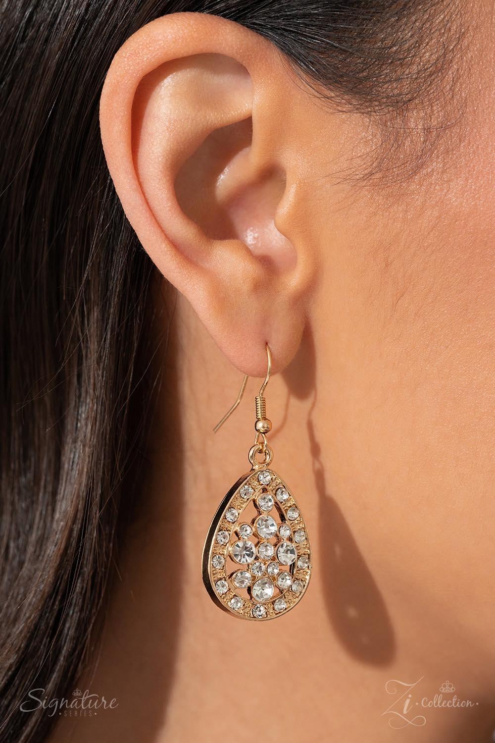 The Cody women's gold necklace and earring set - Solé Resale Boutique thrift