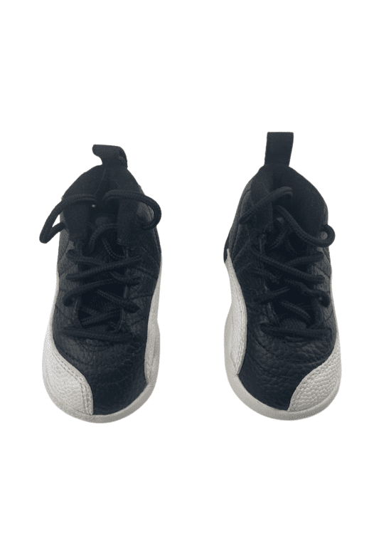 Air Jordan unisex kids black and white high top sneakers size 4C - Solé Resale Boutique thrift