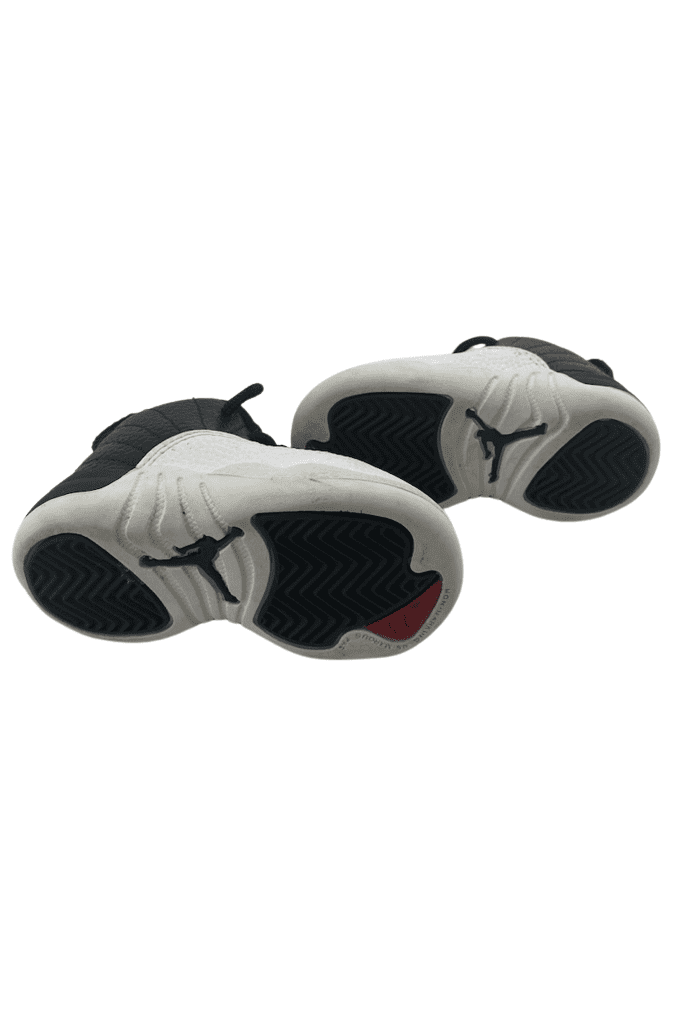 Air Jordan unisex kids black and white high top sneakers size 4C - Solé Resale Boutique thrift