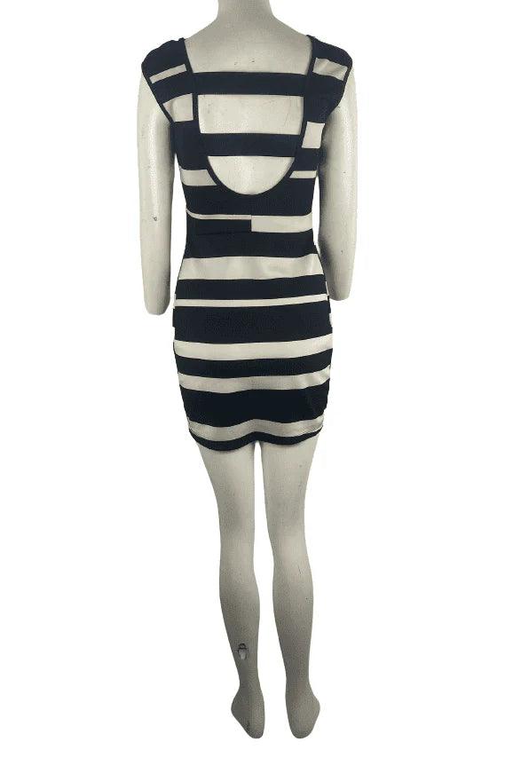Akira women's black and white fitted dress size L - Solé Resale Boutique thrift