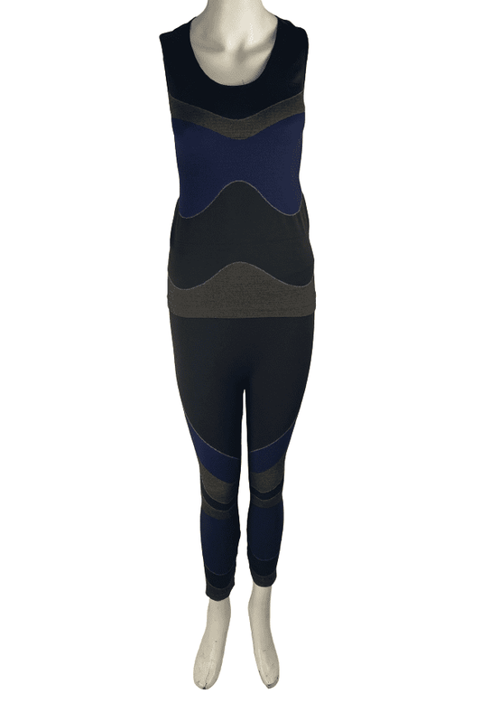 Fashionable women's 2 pc legging set size S/M - Solé Resale Boutique thrift