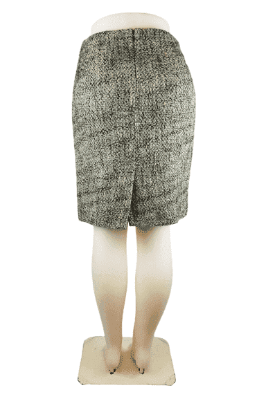 Jones Wear black multi skirt sz 4