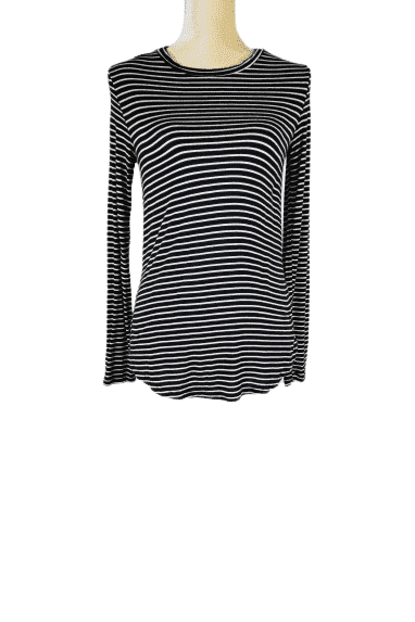 Old Navy women's black and white shirt size S - Solé Resale Boutique thrift