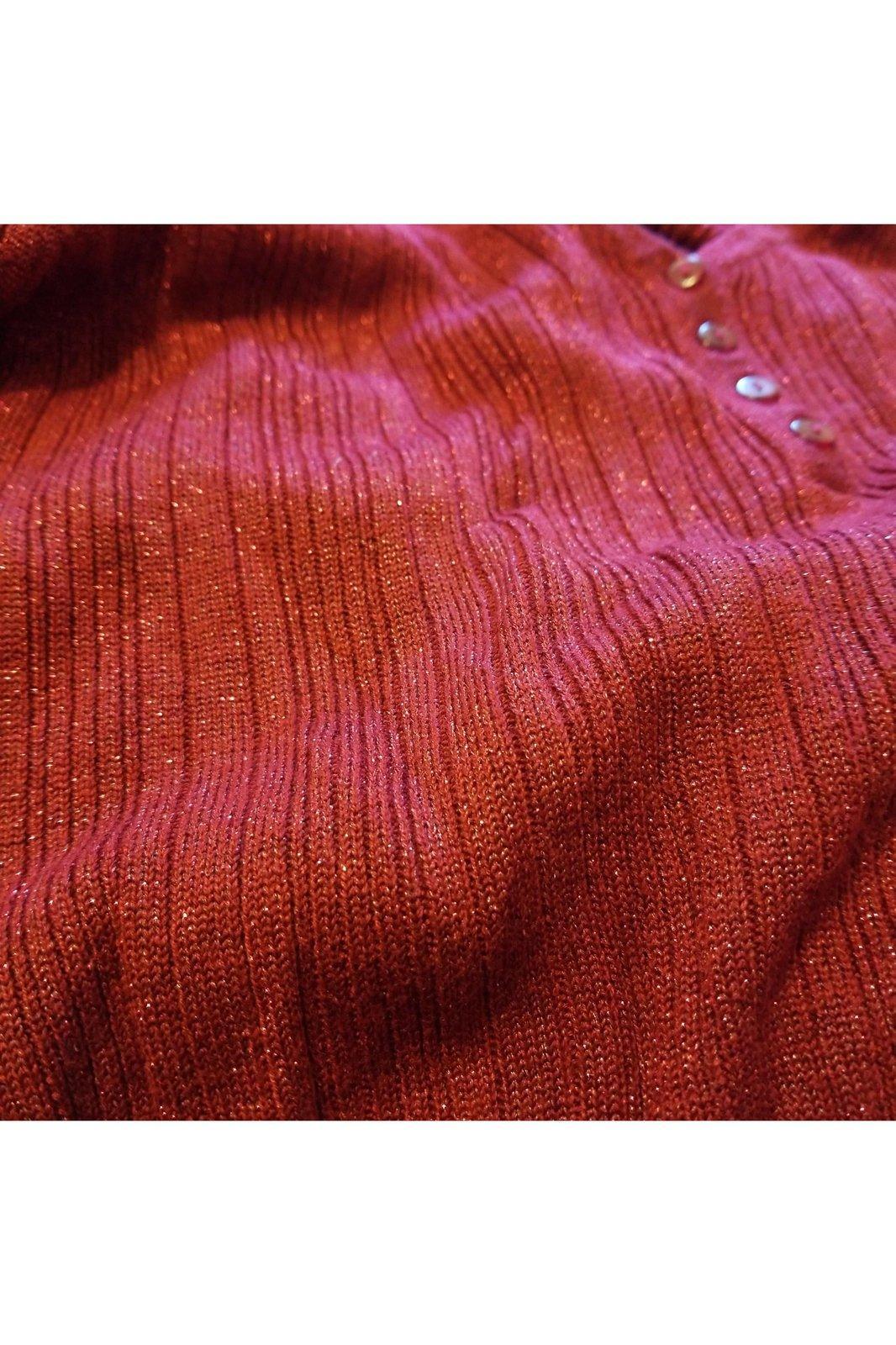 Requirements women's raspberry blouse size L - Solé Resale Boutique thrift