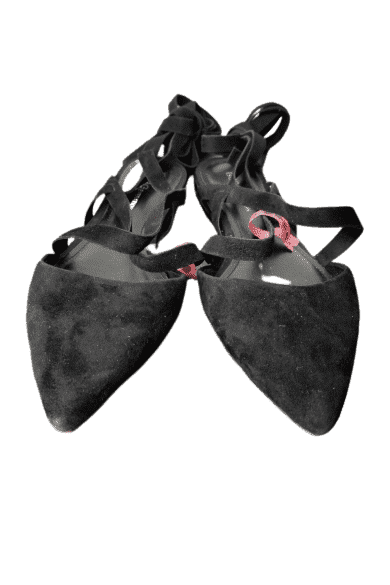 BCBGENERATION women's black suede stap flat sandals size 7B - Solé Resale Boutique thrift