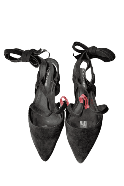 BCBGENERATION women's black suede stap flat sandals size 7B - Solé Resale Boutique thrift