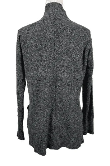 Tahari gray sweater sz XS