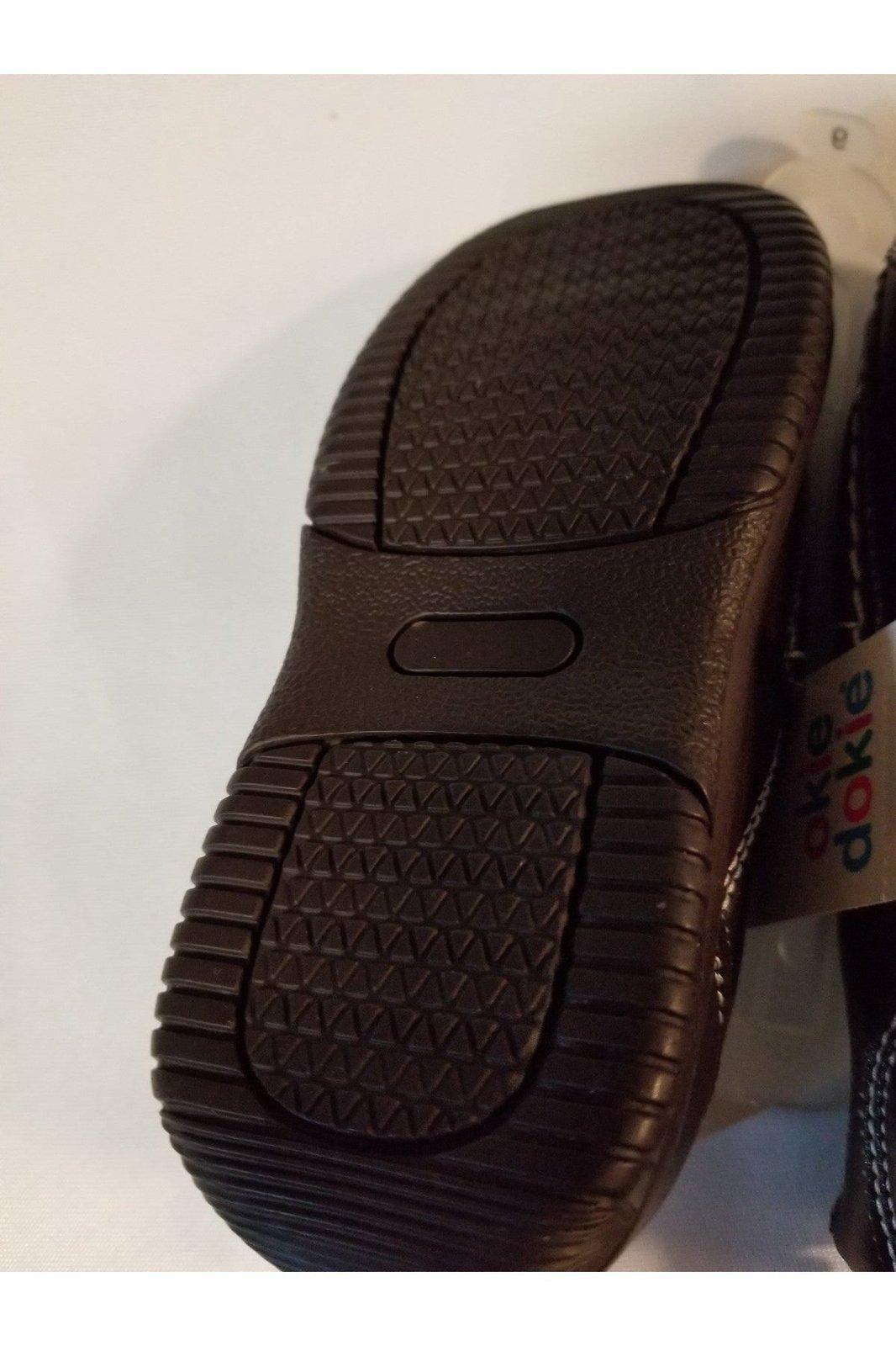 Okie Dokie brown slip on boy shoes in sizes 5, 6, and 9 - Solé Resale Boutique thrift