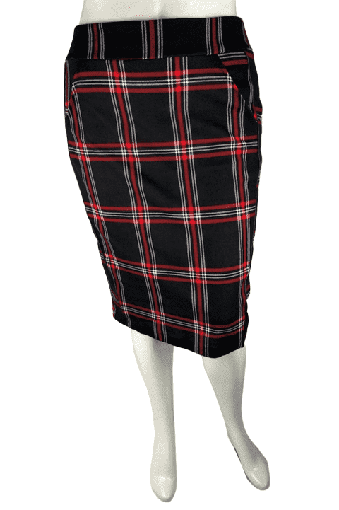 FTF Fashion to Figure women's red and black plaid skirt size 1 - Solé Resale Boutique thrift