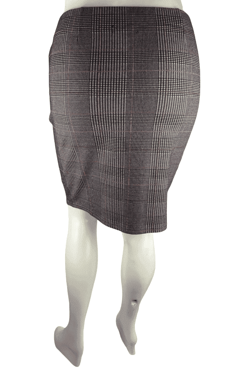 Forever 21 women's checker black skirt size 2X - Solé Resale Boutique thrift