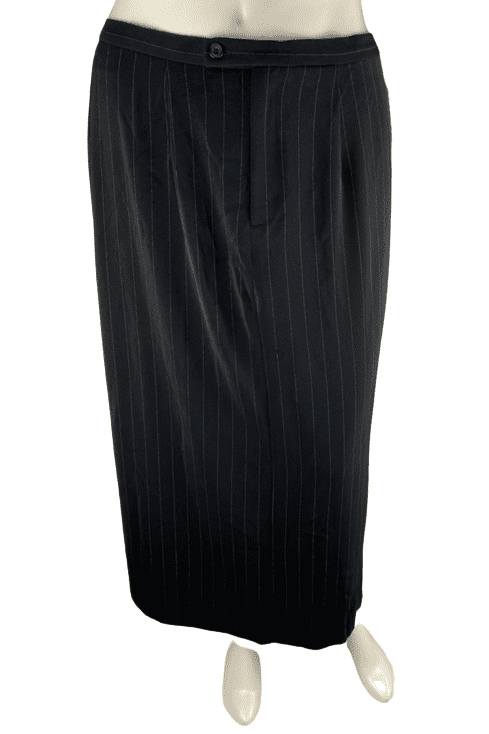 Jaclyn Smith women's black/white pinstripe skirt size 26W - Solé Resale Boutique thrift