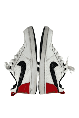 Nike unisex kids white/red/black sneakers size 4.5Y - Solé Resale Boutique thrift