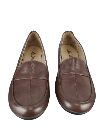Life Stride women's brown flat shoes size 7M