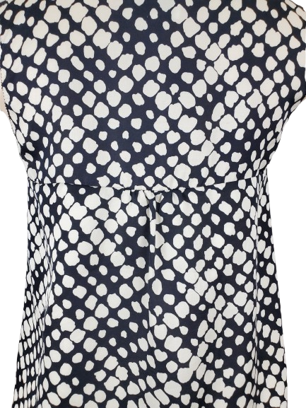 black and white patterned sleeveless top