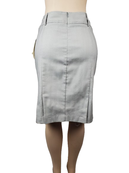 Gray skirt on a mannequin against a white background