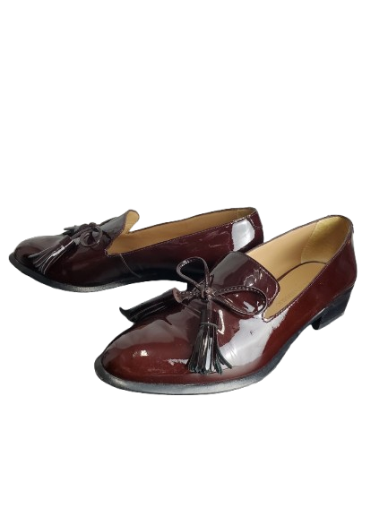 Banana Republic women's burgundy patent tassel loafers size 6.5