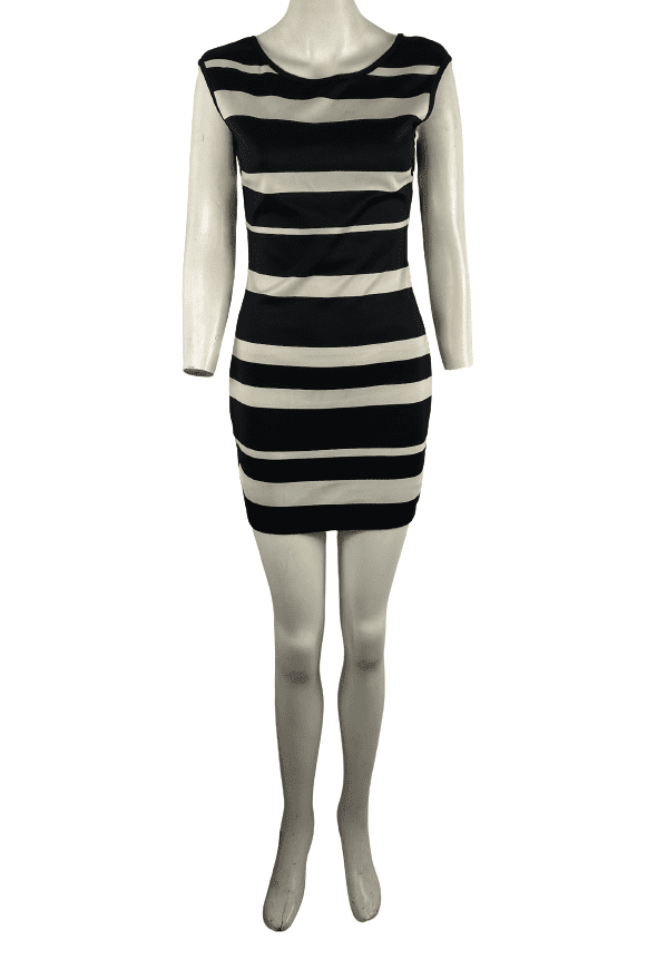 Akira Chicago Red Label women's black and white dress size L - Solé Resale Boutique thrift