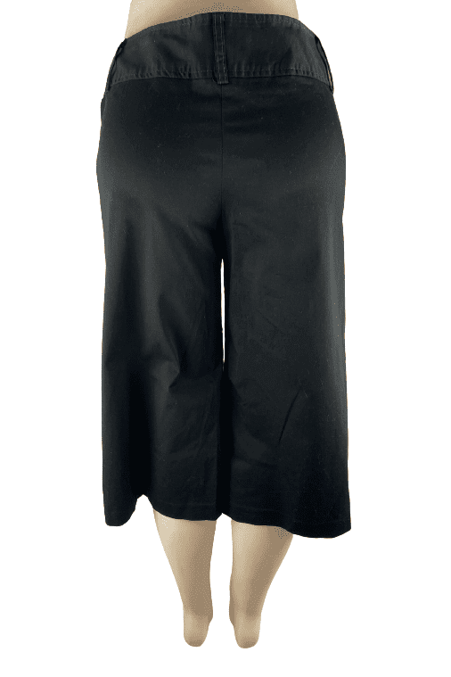 No Boundaries juniors women black gaucho shorts size 13 - Solé Resale Boutique thrift