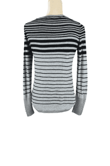 Gap gray and black sweater sz S