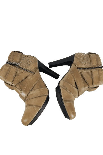 DKNY Hadley women's sandstorm boots size 7.5