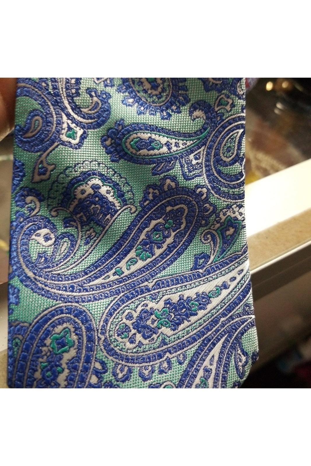 IZOD men's blue paisley necktie - Solé Resale Boutique thrift