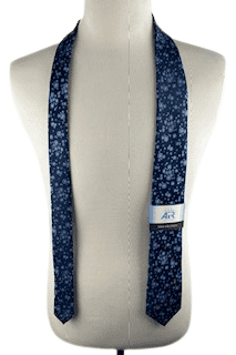 Van Heusen men's blue floral tie - Solé Resale Boutique thrift